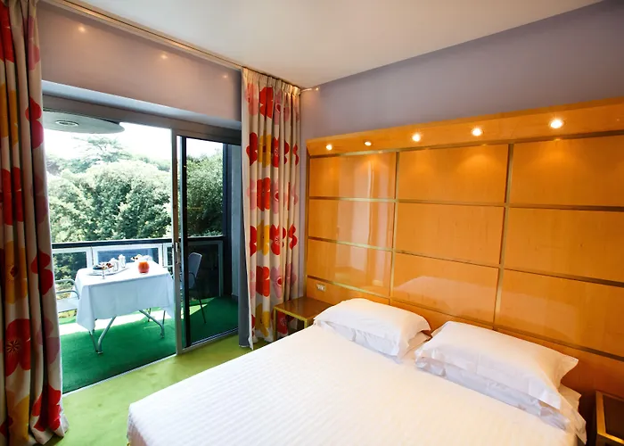 Albani 4* Rome